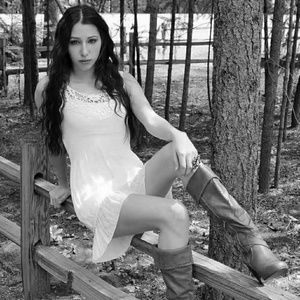 Meet your Posher, Gabrielle